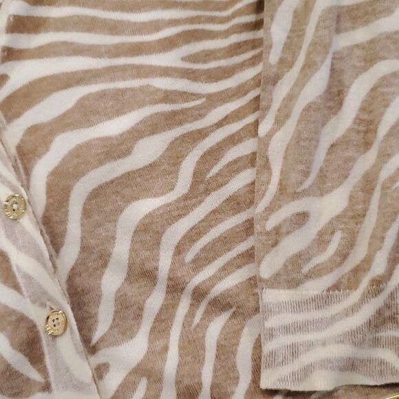 Fun inside out Michael Kors zebra cardigan - Picture 2 of 8